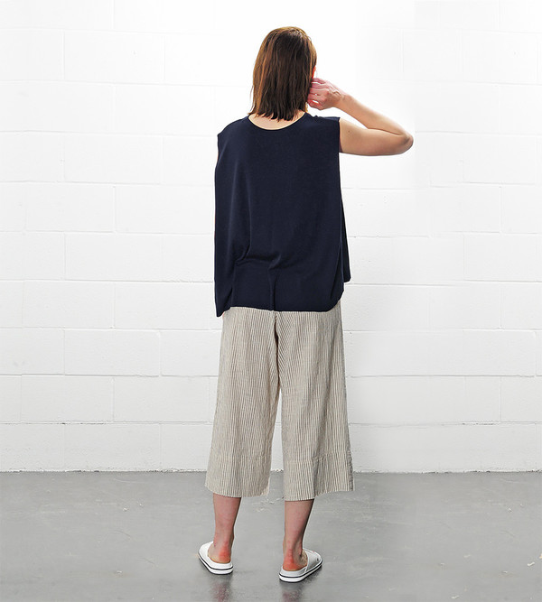 a c h r o Navy Linen Mixed Knit Top with Folded Sides a c h r o Navy Linen Mixed Knit Top with Folded Sides