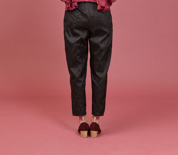 Tantuvi Pleated Trousers (Onyx) Tantuvi Pleated Trousers (Onyx)