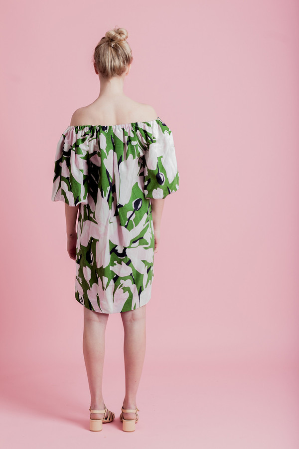 WHIT AFRICAN LILY BALLOON DRESS WHIT AFRICAN LILY BALLOON DRESS