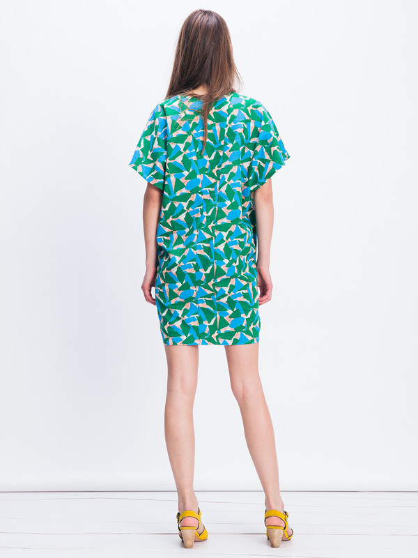 Áeron Deep V-Neck Dress Áeron Deep V-Neck Dress