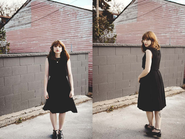 Birds of North America Songlark Skirt (Black) Birds of North America Songlark Skirt (Black)