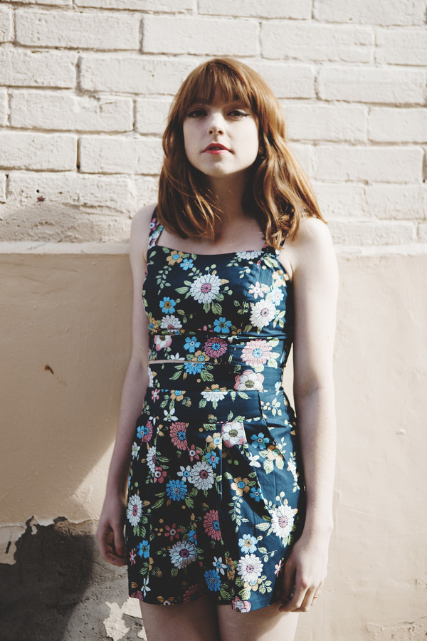 Birds of North America Wren Shorts (Navy Floral) Birds of North America Wren Shorts (Navy Floral)