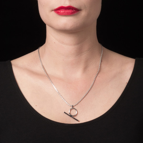Alynne Lavigne Circle Bar Necklace Alynne Lavigne Circle Bar Necklace