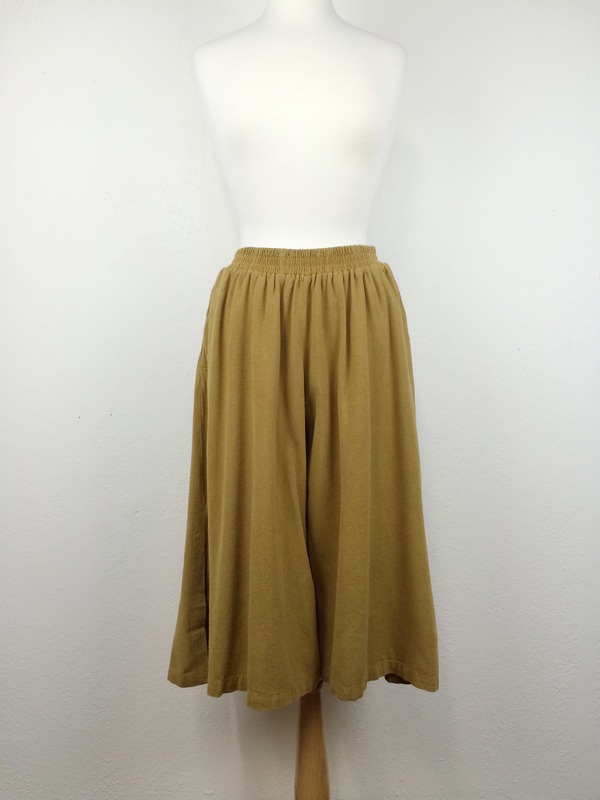 Black Crane Slit Wide Culotte Black Crane Slit Wide Culotte