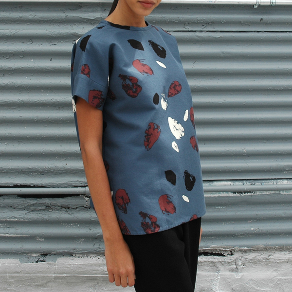 Nikki Chasin Skip Abstract Drop Sleeve Top Nikki Chasin Skip Abstract Drop Sleeve Top