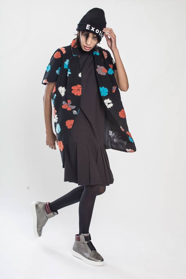 KURT LYLE Jasper Dolman fold jacket in Cloud KURT LYLE Jasper Dolman fold jacket in Cloud