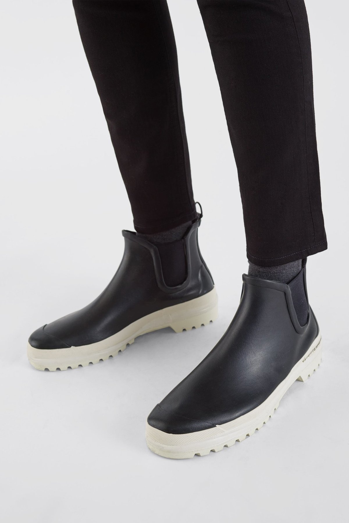 chelsea rainwalker rain boot