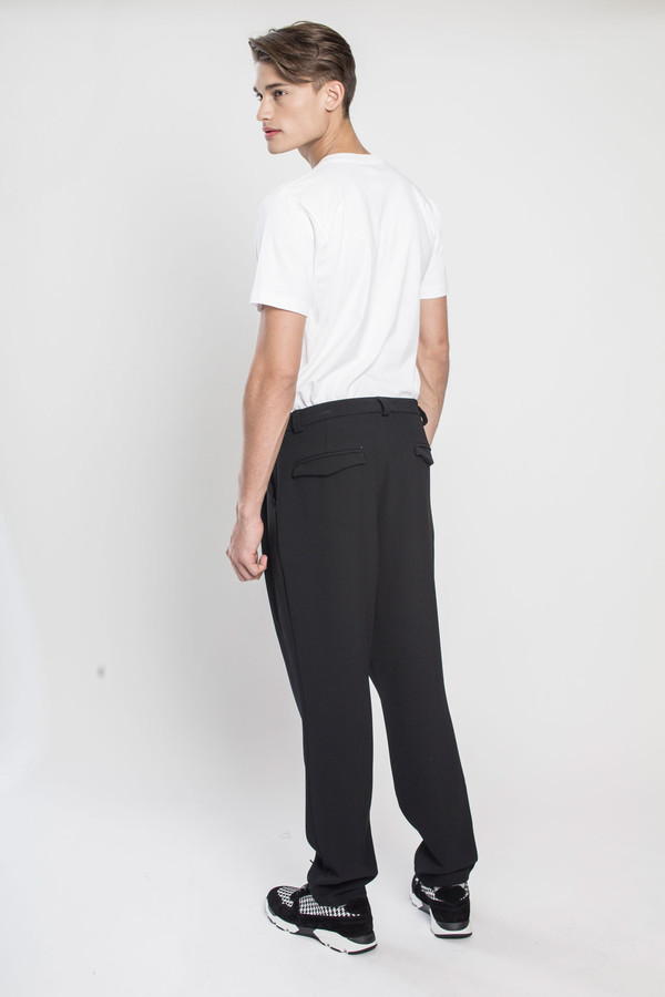Men's TOURNE DE TRANSMISSION Yutok Crepe Zoot Pant in Black Men's TOURNE DE TRANSMISSION Yutok Crepe Zoot Pant in Black