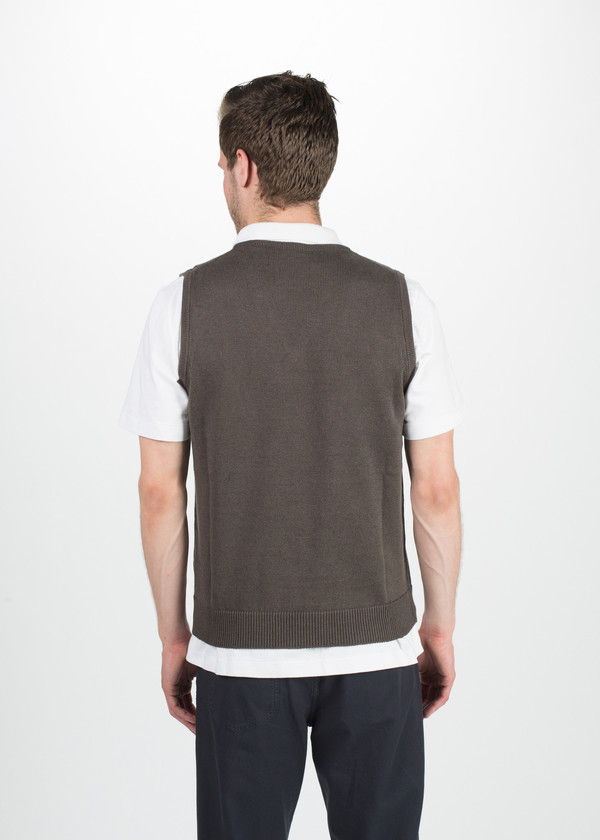 Men's Margaret Howell V-Neck Linen Vest Men's Margaret Howell V-Neck Linen Vest