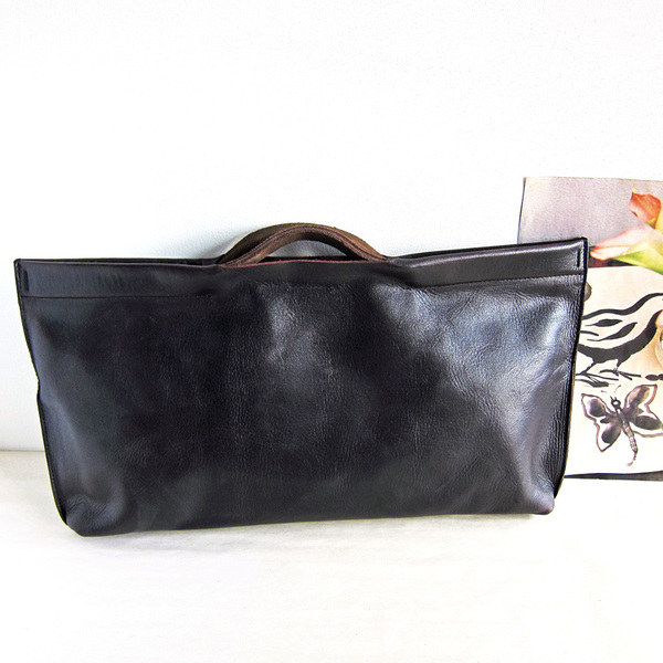 East clutch - brown East clutch - brown