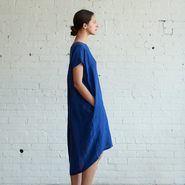 Black Crane Pleated Cocoon Dress Royal - SOLD OUT Black Crane Pleated Cocoon Dress Royal - SOLD OUT
