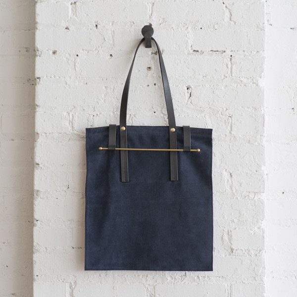 Lizzy Disney Music Tote Navy - SOLD OUT Lizzy Disney Music Tote Navy - SOLD OUT