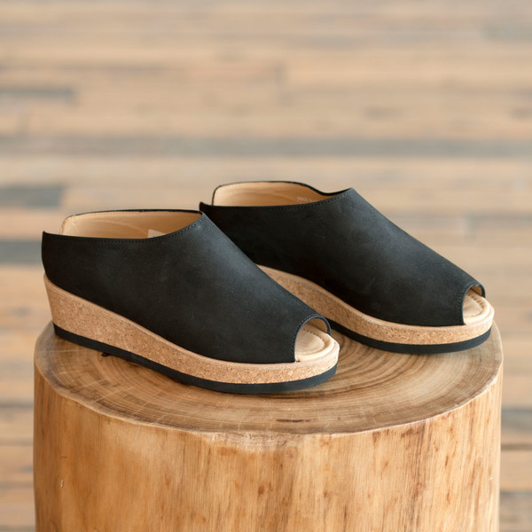 Reality Studio Olga Clog Nubuck Reality Studio Olga Clog Nubuck