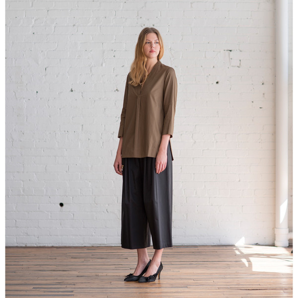 Tome Poplin V-Neck Tunic Olive - SOLD OUT Tome Poplin V-Neck Tunic Olive - SOLD OUT
