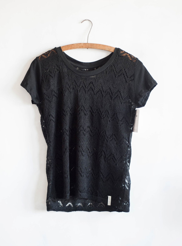 Krochet Kids Primrose Tee - Black Krochet Kids Primrose Tee - Black