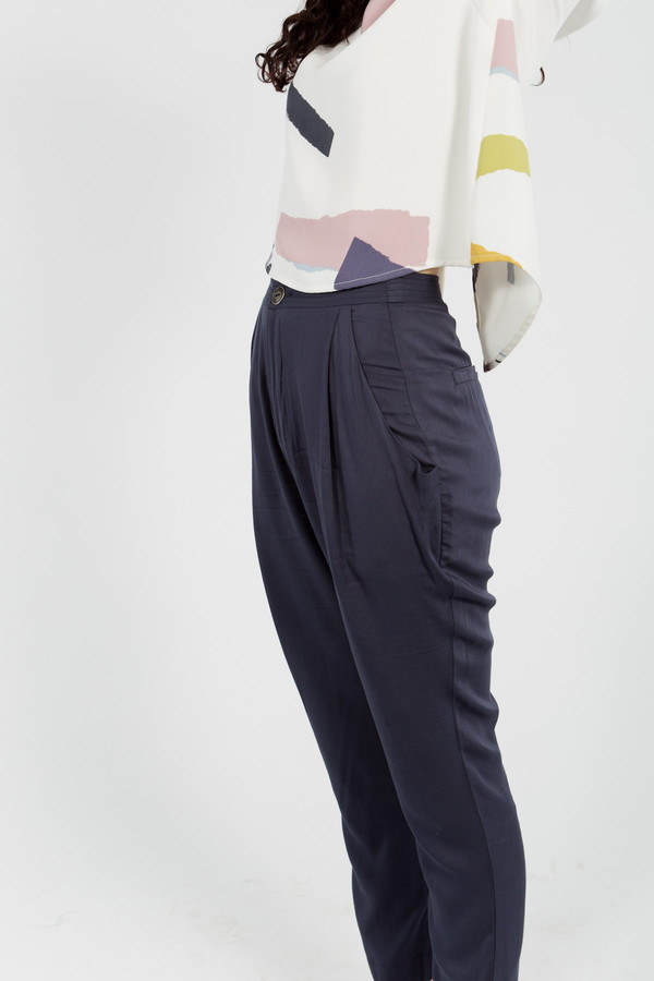 7115 by Szeki Gathered Trouser 7115 by Szeki Gathered Trouser
