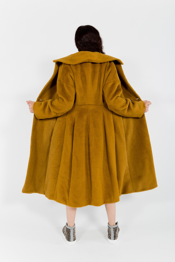 Samuji Pias Coat Samuji Pias Coat