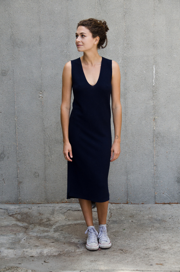 Ali Golden V-NECK SWEATER DRESS Ali Golden V-NECK SWEATER DRESS