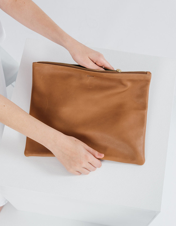 Baggu Large Flat Pouch Saddle Baggu Large Flat Pouch Saddle