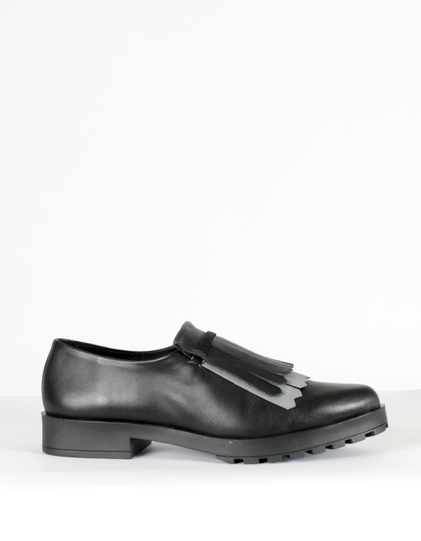 Miista Juliette Tasseled Loafer Black Reflect Miista Juliette Tasseled Loafer Black Reflect