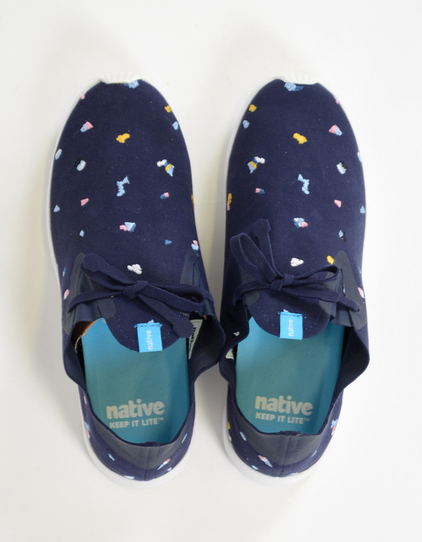 Native Shoes Native Apollo Moc Embroidered Regatta Blue Shell White Chipped Cabo Native Shoes Native Apollo Moc Embroidered Regatta Blue Shell White Chipped Cabo