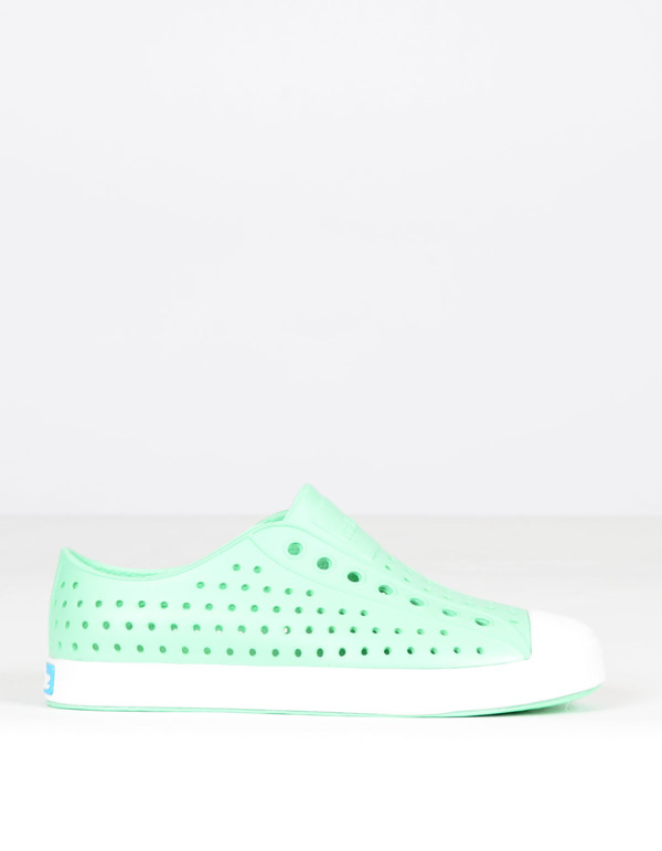 Native Shoes Native Jefferson Moola Green with Shell White Native Shoes Native Jefferson Moola Green with Shell White