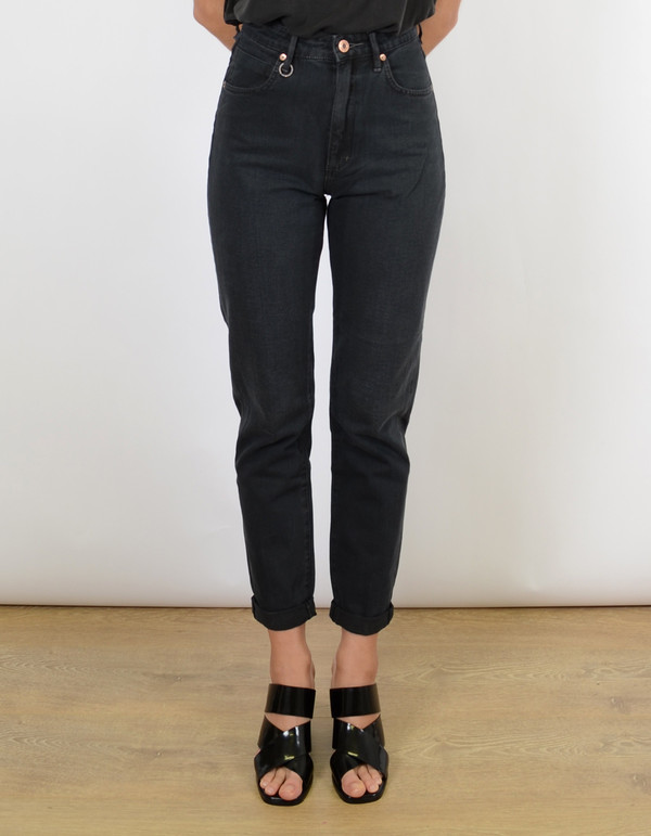 Neuw Lola High Rise Relaxed Jean Black Stoned Neuw Lola High Rise Relaxed Jean Black Stoned