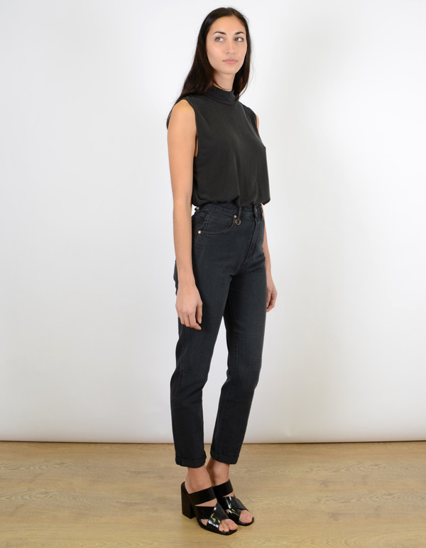 Neuw Lola High Rise Relaxed Jean Black Stoned Neuw Lola High Rise Relaxed Jean Black Stoned