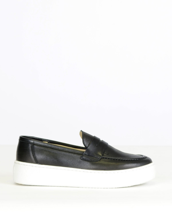 Shoe The Bear Miyako Loafer Black Shoe The Bear Miyako Loafer Black