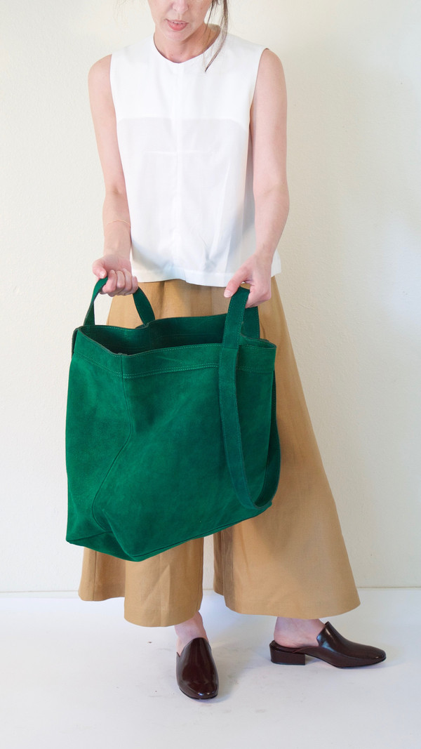 A Détacher Ada Tote in Green Suede A Détacher Ada Tote in Green Suede