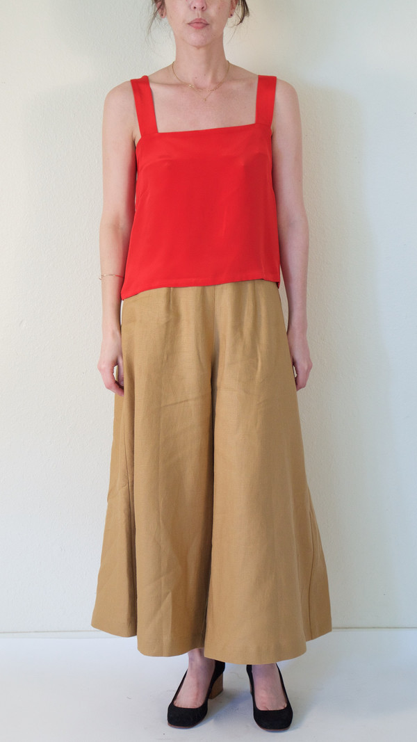 Wolcott : Takemoto Hibiki Tank in Red Wolcott : Takemoto Hibiki Tank in Red