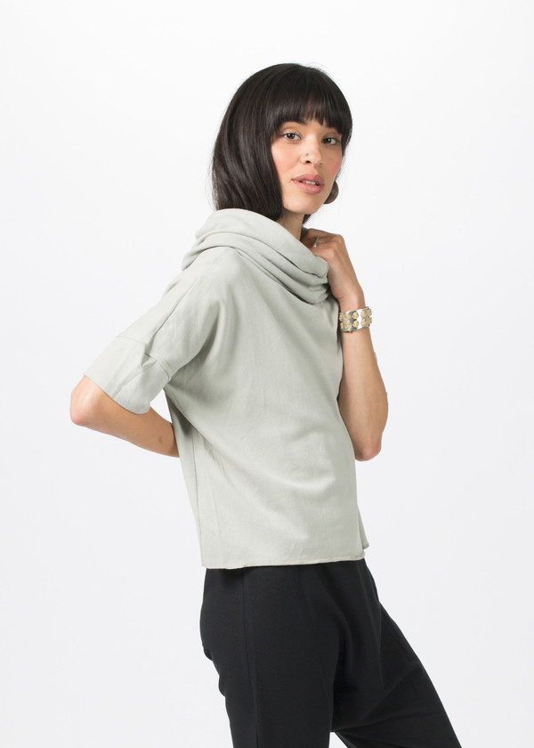 Album di Famiglia Cowl Neck Top Album di Famiglia Cowl Neck Top
