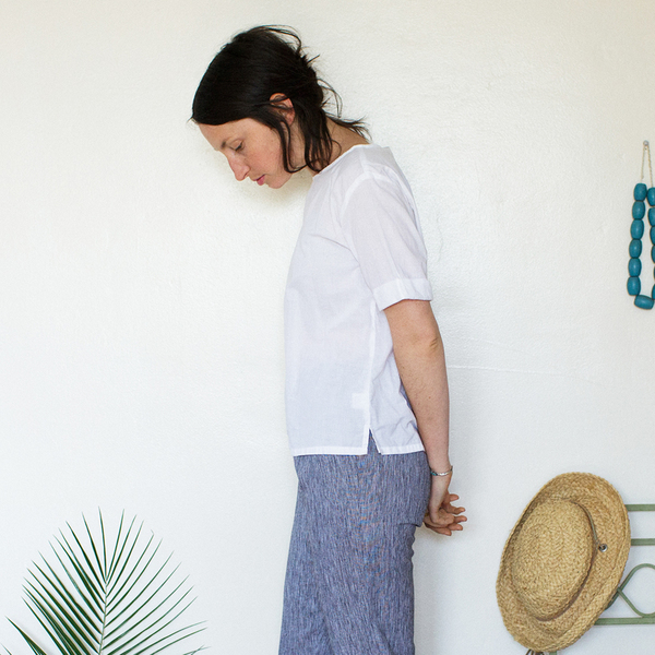 Unknown Square Top<Br>Lightweight Cotton White Unknown Square Top<Br>Lightweight Cotton White