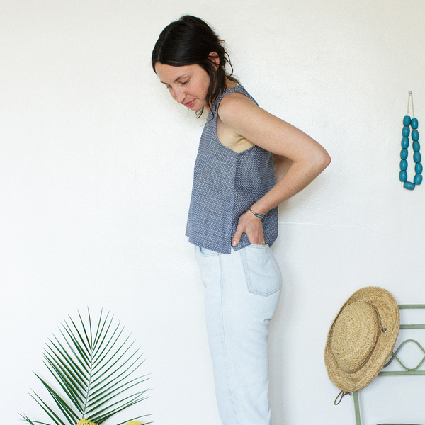 Me & Arrow Basic Short Tank Dot Chambray Me & Arrow Basic Short Tank Dot Chambray