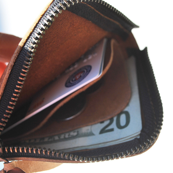 Unknown Zipper Wallet<br>Oiled Leather Brown<br> Unknown Zipper Wallet<br>Oiled Leather Brown<br>