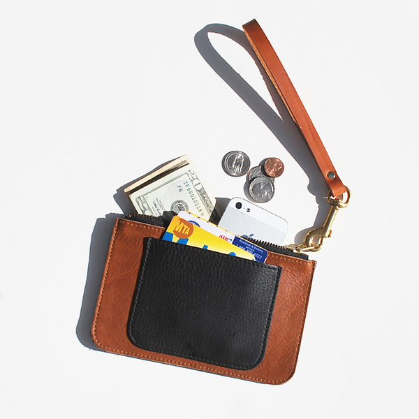 Unknown All-in-One Pouch/Wallet <br>Oiled Leather Brown/Black<br> Unknown All-in-One Pouch/Wallet <br>Oiled Leather Brown/Black<br>