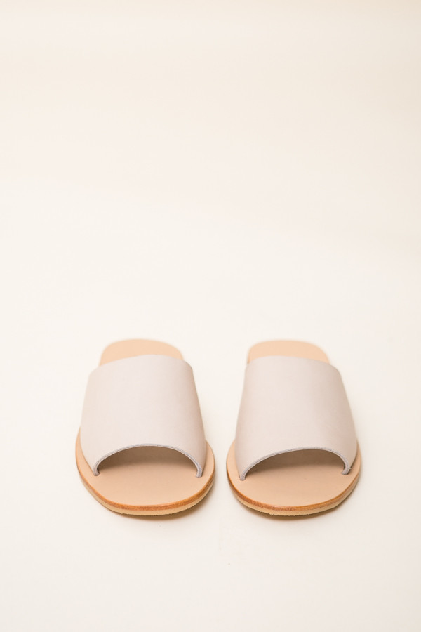St. Agni Aiko Basic Slides / Nude Leather St. Agni Aiko Basic Slides / Nude Leather
