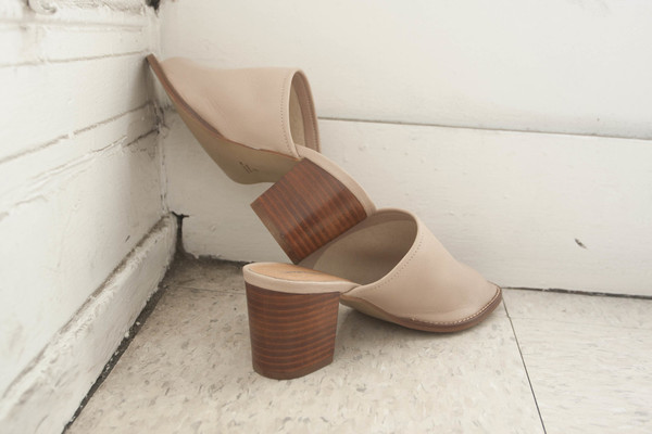 Intentionally Blank SKIPPER in NUDE Intentionally Blank SKIPPER in NUDE