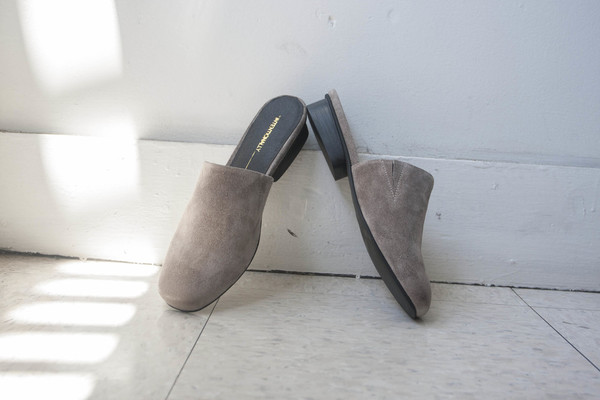 Intentionally Blank TOUCH in GREY SUEDE Intentionally Blank TOUCH in GREY SUEDE