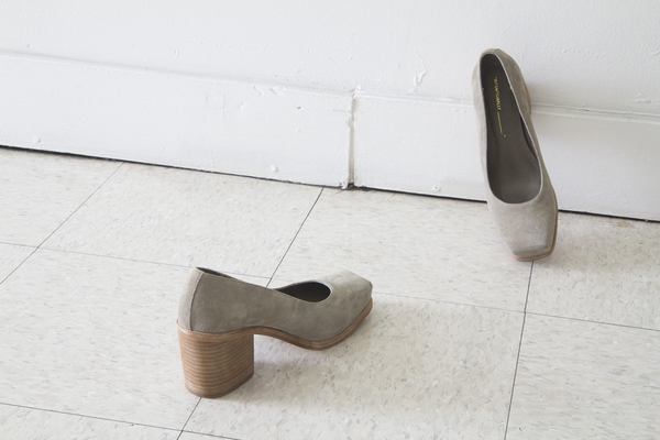Intentionally Blank FEELING in GREY Suede Intentionally Blank FEELING in GREY Suede