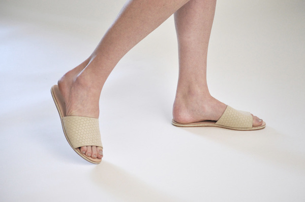 The Palatines Caelum slide sandal - beige hex leather The Palatines Caelum slide sandal - beige hex leather