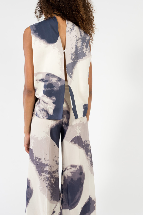 KAAREM Jellyfish Silk Shell Top KAAREM Jellyfish Silk Shell Top