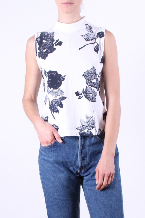 Calder Blake Eliot Tank in White Flower Print Calder Blake Eliot Tank in White Flower Print