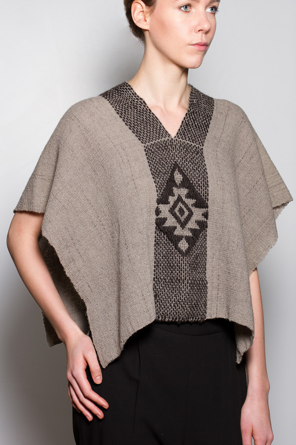 VOZ Symbol Poncho VOZ Symbol Poncho