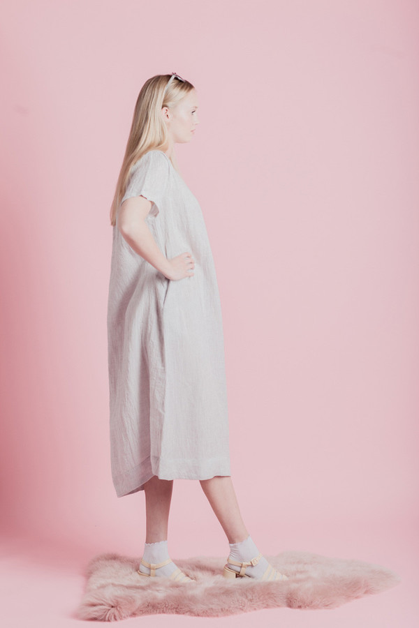 SUNJA LINK GATHERED BACK YOKE DRESS SUNJA LINK GATHERED BACK YOKE DRESS