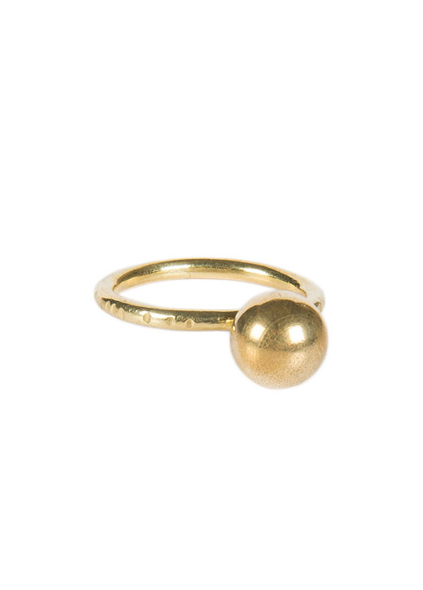 Another Feather Large Pearl Ring Another Feather Large Pearl Ring