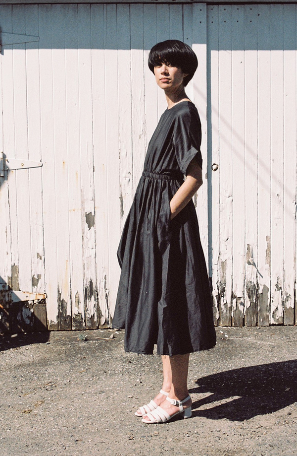 Black Crane Pleated Dress - charcoal Black Crane Pleated Dress - charcoal