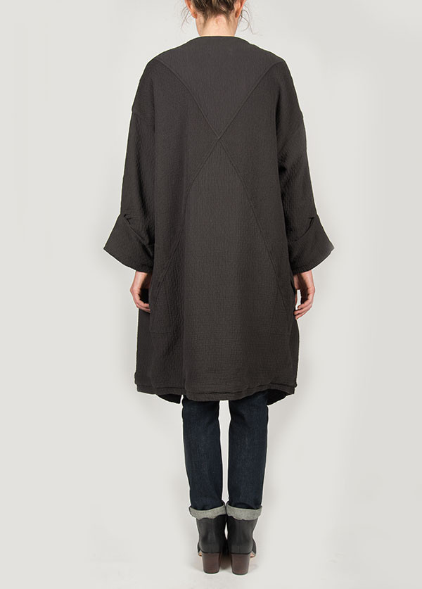 Black Crane - Quilt Coat in Ebony Black Crane - Quilt Coat in Ebony