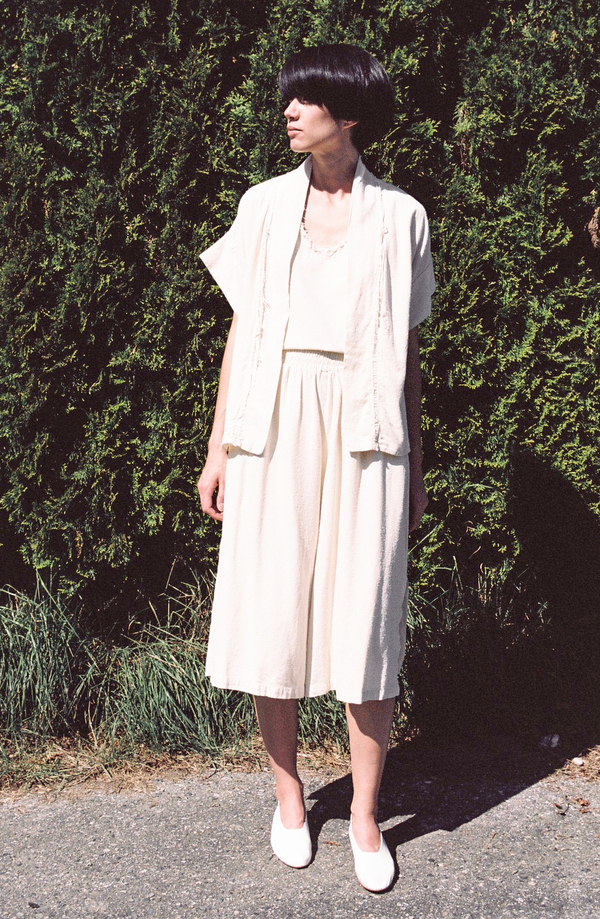Black Crane Slit Wide Culotte - cream Black Crane Slit Wide Culotte - cream