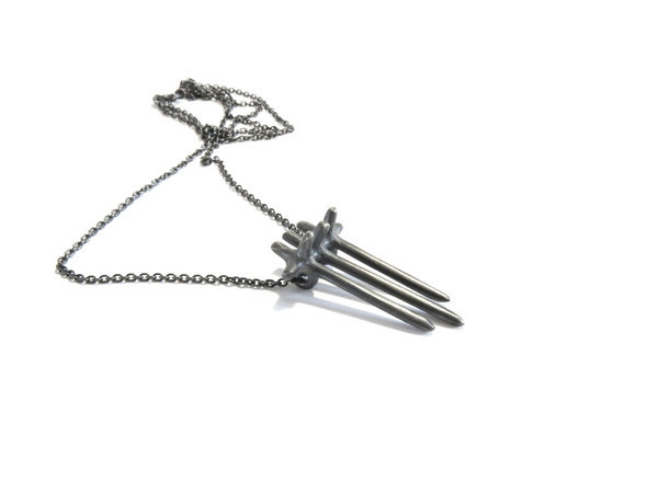 Elaine Ho - Brutaliste Triplex pendant Elaine Ho - Brutaliste Triplex pendant